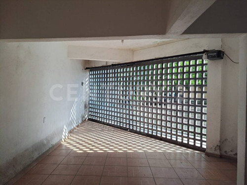 Se Vende Casa En Col. Juan Jose Rios Ii En Villa De Alvarez, Colima