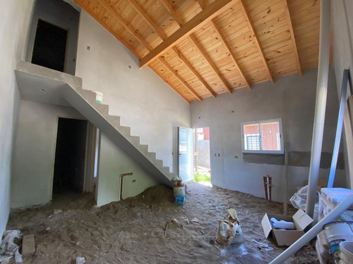 Imagen 3 de 15 de Chalet Venta 4 Amb Mar Del Tuyu Calle 84 Entre 7 Y 8 * Uf 4*