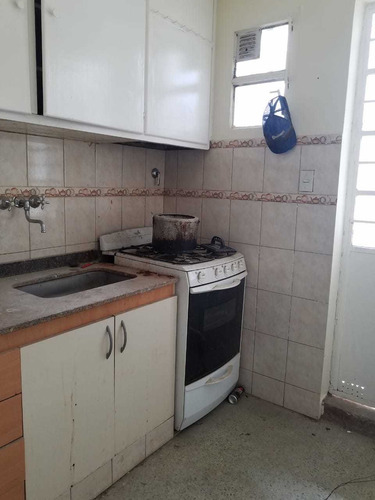 Terreno, P. Avellaneda, Azul 550; 550 M2 Vend.