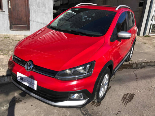 Volkswagen Suran Cross 1.6 Highline 101cv 2015
