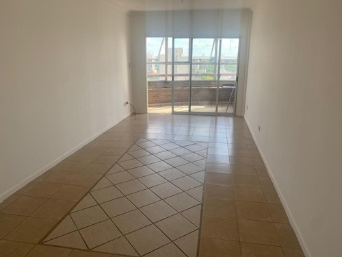 Imagen 4 de 11 de Depto En Venta De 3 Ambientes En Edificio Barcelona De San Miguel