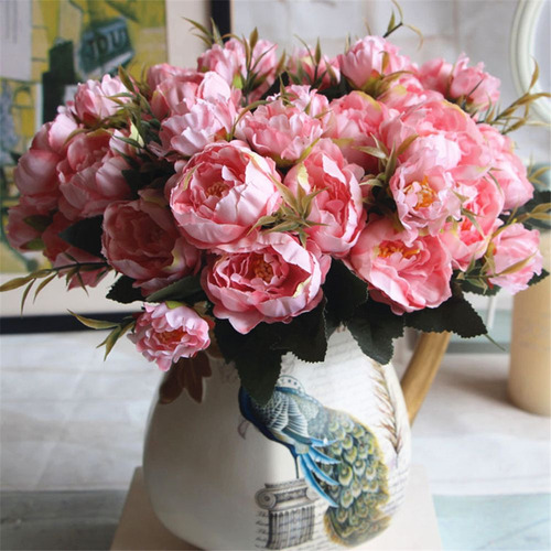 Florero Con Forma De Ramo De Rosas Artificiales, Seda Y Peon