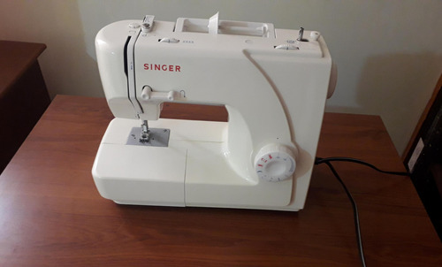 Maquina De Coser Singer 1507 