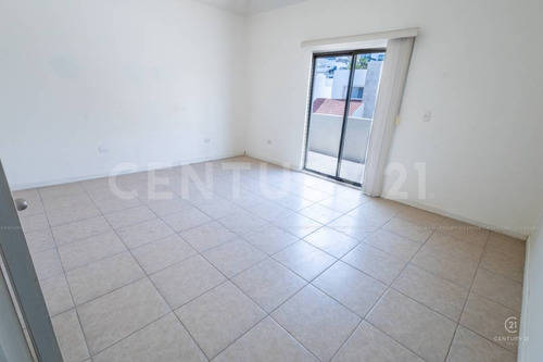 Casa En Renta En Rincones De San Francisco, Chihuahua, Chih.