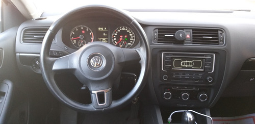 Imagem 12 de 14 de Volkswagen Jetta Comfortline 2.0 Tiptronic 2014