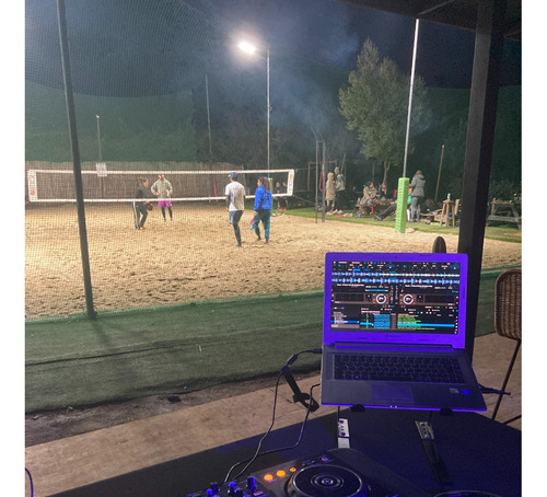 Servicio De Dj E Iluminación Para Eventos Y Fiestas