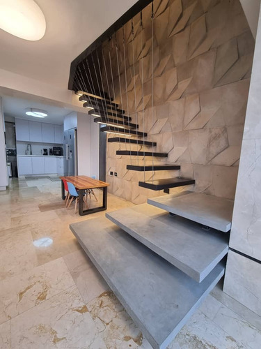 Imagen 11 de 14 de Se Vende Penthouse En Mañongo, Res. Santa Teresita Naguanagua 04244921462 Nelson