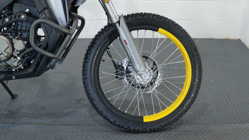 Imagen 9 de 25 de Lanzamiento Voge 300 Rally Moto On Off 2023 Veni A Conocerla