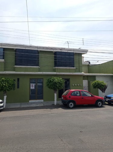 Casa En Renta Amplia Con Uso De Suelo En Fracc Jardines De La Hacienda
