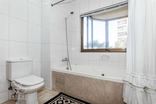 Condominio Exclusivo Con Vista Privilegiada. Buena Ubicación