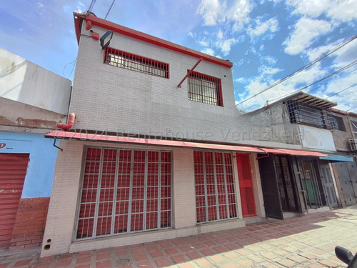 Casa En Venta En La Barraca, Maracay 24-17836 Jcm