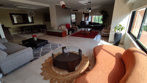 Apartamento En La Ave. El Milagro, Costa Virginia
