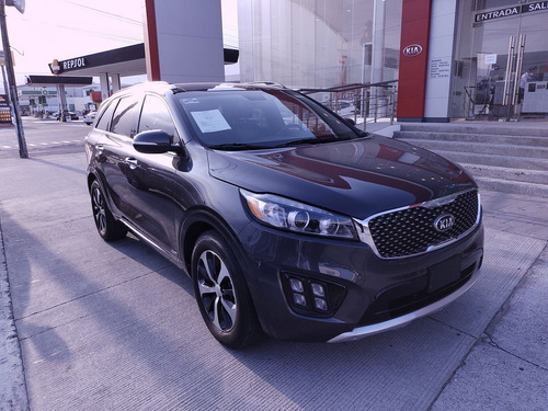 Kia Sorento 2.4 L4 EX Piel 7 Pasajeros At