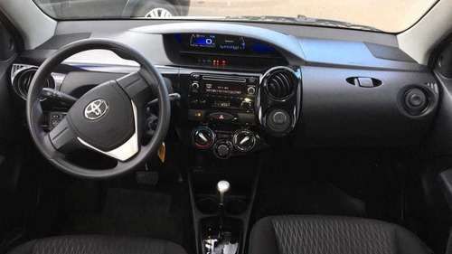Toyota Etios Hb X 13l At