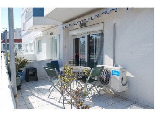 Apartamento En Aidy Grill, 2 Dormitorios *- Ref: 3001