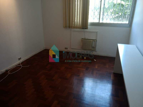Imagem 8 de 15 de Apartamento Em Copacabana Próximo Ao Metro! - Ap4711