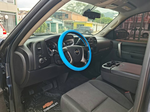 Imagen 11 de 14 de Chevrolet Silverado Lt