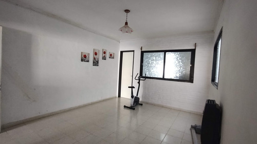 Imagen 5 de 25 de Venta Casa Y Departamento Interno Zona Aristobulo