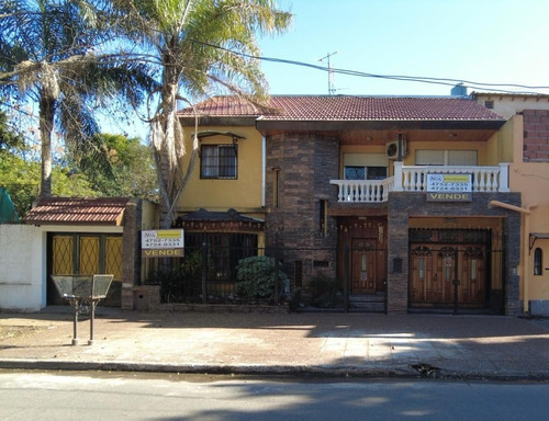 Increíble Oportunidad De Excelente Chalet De Categoría 4 Ambientes + Lote De Terreno