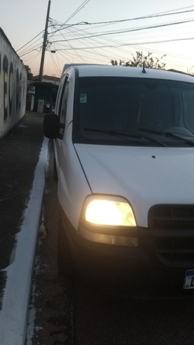 Imagem 3 de 7 de Fiat Doblo Cargo 2007 1.8 Flex 4p