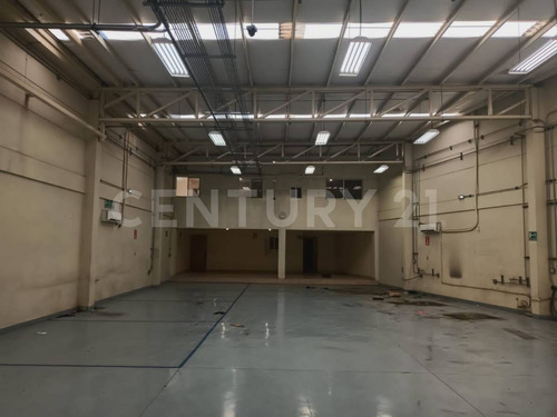 Bodega Con Oficinas En Renta, Área Blvd. Insurgentes, Tijuana, B.c.