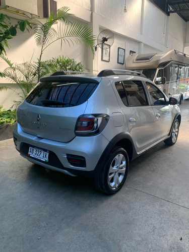 Renault Sandero Stepway 1.6 Dynamique 105cv Nac