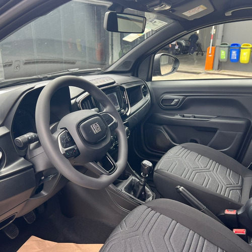 Fiat Strada 1.4 8v Freedom Cd