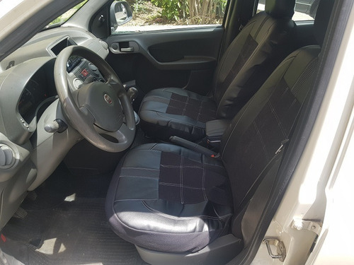 Imagen 8 de 11 de Fiat Panda Dinamic 1.2, Turbo Del 2012 Rápido Y Económico