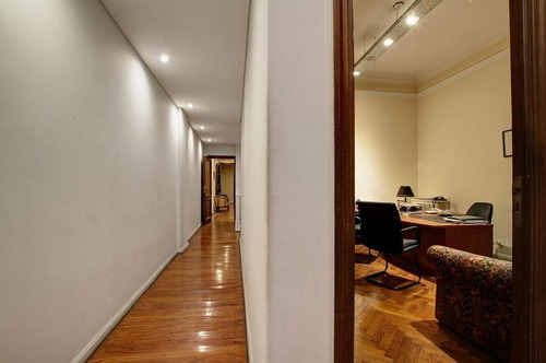 Oficina En Venta En San Nicolas