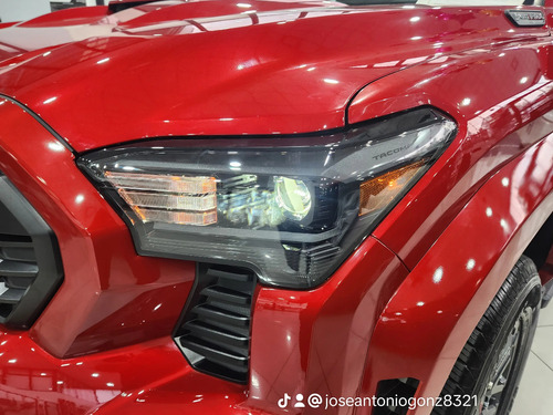 Toyota Tacoma 2.4 Hev Premium 4X4