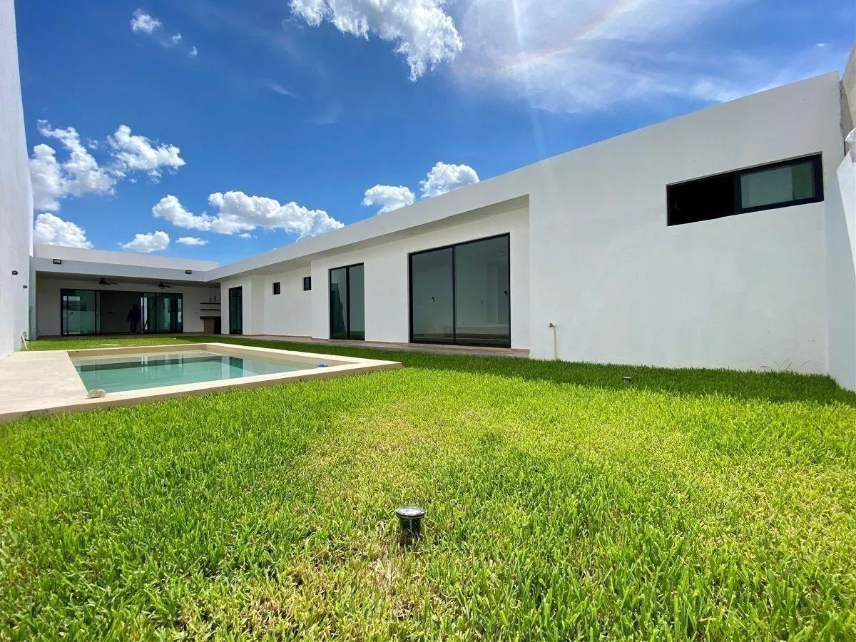 Casa De Una Planta En Venta En Mérida Modelo Taro En Cumbres 2, Dzityá