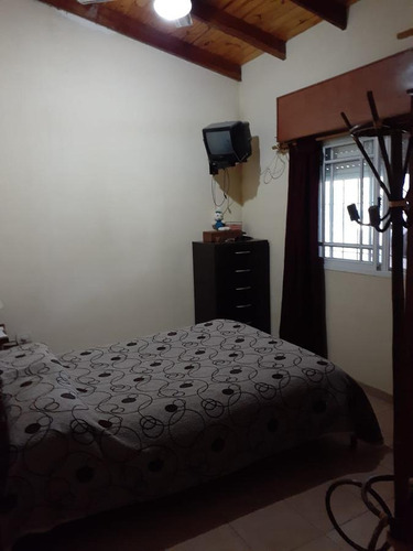 Casa Quinta En Venta - 2 Dormitorios 2 Baños - Cochera - 2.475 Mts2 - Berisso