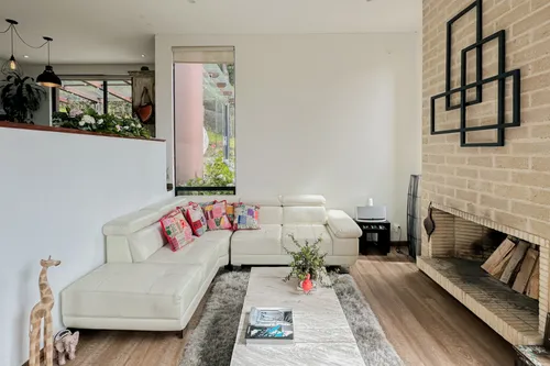 Casa En Venta En La Calera. Cod V7479