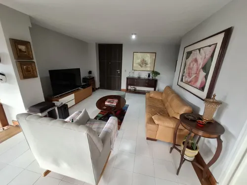 Apartamento En Venta Ubicado En El Poblado Sector Loma De Los Gonzalez (26528).