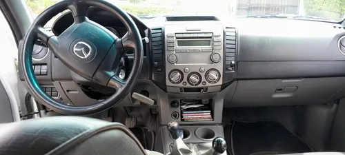 Mazda Bt-50 Turbo Diesel 2.5cc Doblecabina 4x4 Mt Aa