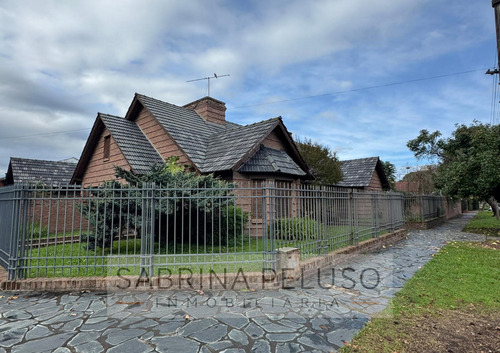 Venta Casa 7 Ambientes Moreno Centro