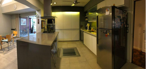 Venta - Casa 3dorm + Depto - Patio Y Pileta