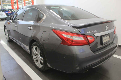 Imagen 4 de 15 de Nissan Altima 2017 4p Exclusive V6/3.5 Aut