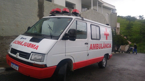 Imagem 1 de 15 de Chevrolet Tráfic Ambulância 2,2 Gasolina