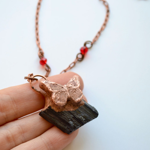 Collar Mariposa Con Turmalina Negra, Cadena De Cobre, Cod1