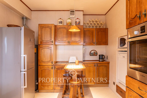 Elegante Duplex Con Hermosa Vista Al Estrecho Amob...