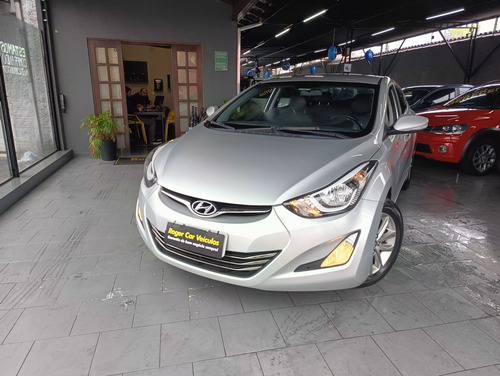 Hyundai Elantra GLS 2.0 16V Flex Aut.