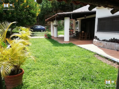 Imagen 18 de 21 de Mk Inmobiliaria Vende Preciosa Casa Remodelada En La Urbanización Karimao Country / Manuel 04122064254
