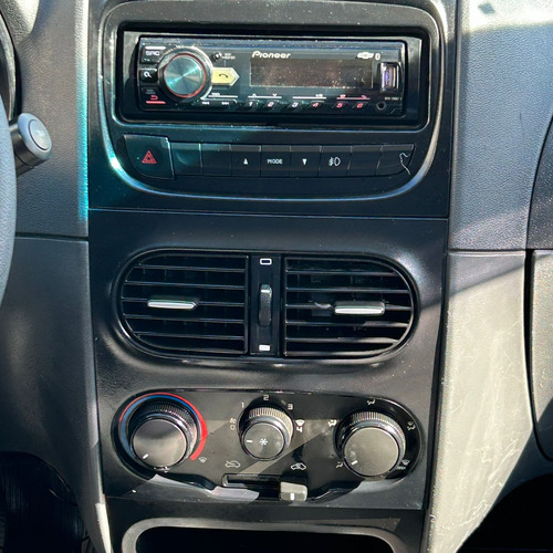 Fiat Strada 1.4 Working Cab. Dupla Flex 3p