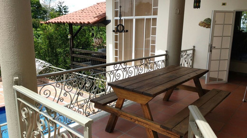 Imagen 21 de 25 de Venta - Alquiler Chalet Excelente Pueblo Tapao
