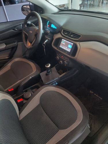 Imagen 7 de 8 de Chevrolet Onix 1.4 Lt Mt 98cv 2016 // 4630000
