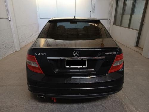 Imagen 5 de 8 de Mercedes Benz C250