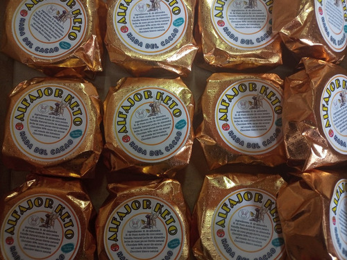 Imagen 2 de 10 de Alfajores Keto. Nuez Almendra Stevia Cacao 90% ,choco Blanco