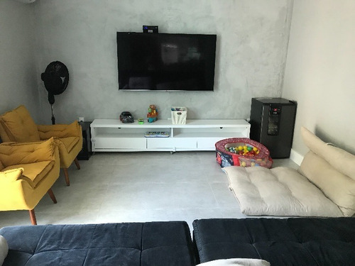 Casa De Condomínio À Venda Na Rua Bela Floresta, Vargem Pequena, Rio De Janeiro - Rj - Liv-11660