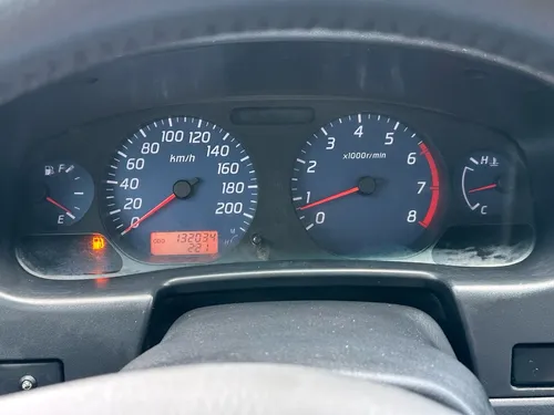 Nissan Frontier Np300 2.4 Mt 4x2 Estacas